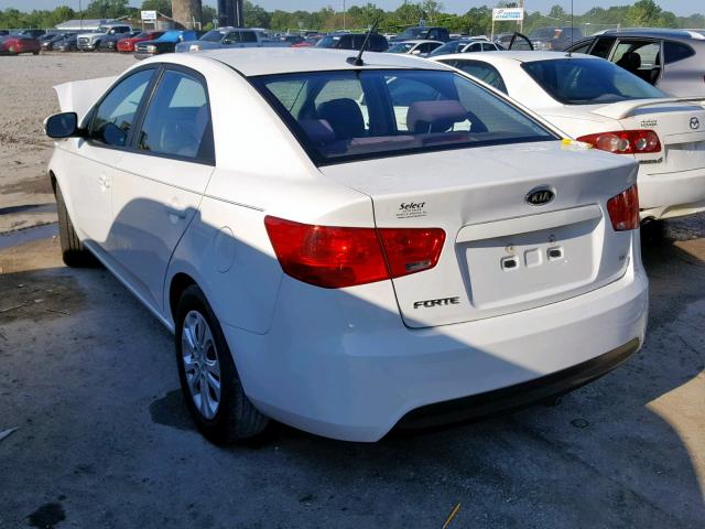 KNAFU4A25A5821151 - 2010 KIA FORTE EX WHITE photo 3