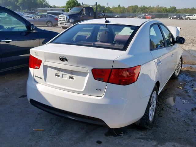 KNAFU4A25A5821151 - 2010 KIA FORTE EX WHITE photo 4