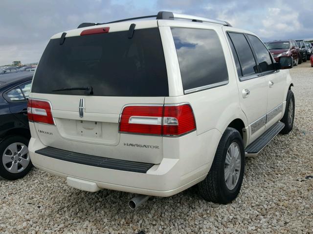 5LMFU27597LJ14883 - 2007 LINCOLN NAVIGATOR 白色 照片 4