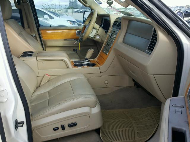 5LMFU27597LJ14883 - 2007 LINCOLN NAVIGATOR 白色 照片 5