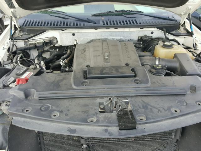 5LMFU27597LJ14883 - 2007 LINCOLN NAVIGATOR 白色 照片 7