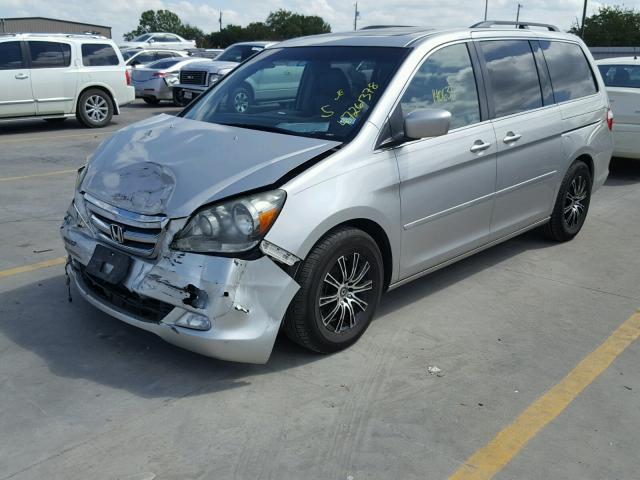 5FNRL38896B095193 - 2006 HONDA ODYSSEY TO SILVER photo 2