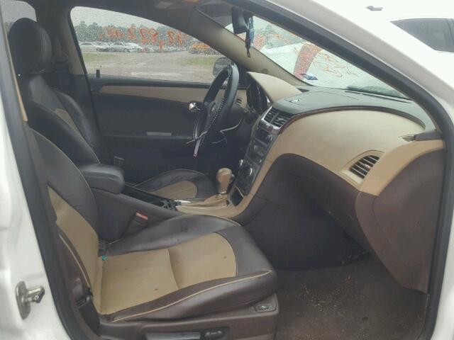 1G1ZG5E76CF255865 - 2012 CHEVROLET MALIBU LTZ თეთრი ფოტო 5