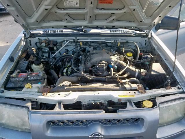 5N1ED28Y8YC561830 - 2000 NISSAN XTERRA XE SILVER photo 7