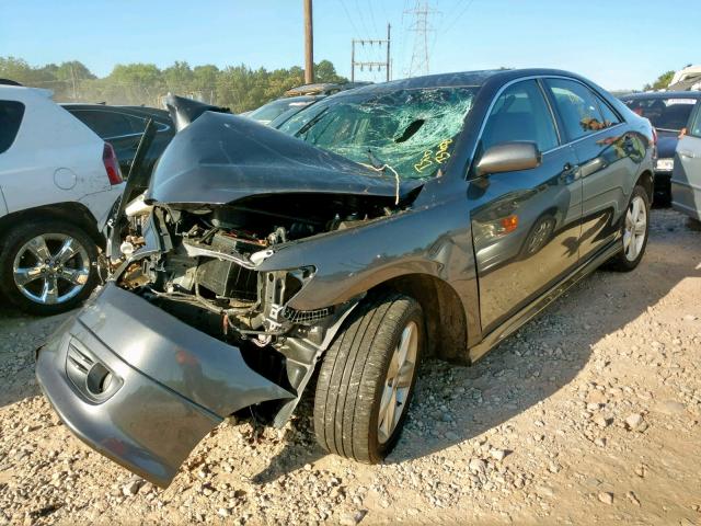 4T1BF3EK4BU216881 - 2011 TOYOTA CAMRY BASE GRAY photo 2