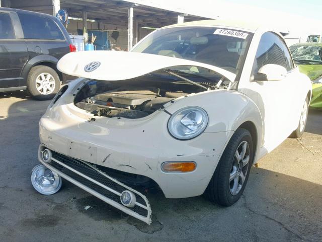 3VWCD31Y74M338826 - 2004 VOLKSWAGEN NEW BEETLE ბეჟი ფოტო 2