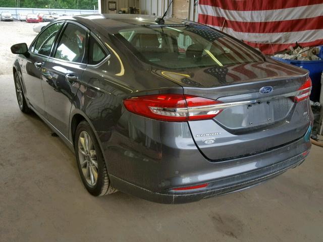 3FA6P0H76HR416434 - 2017 FORD FUSION SE GRAY photo 3