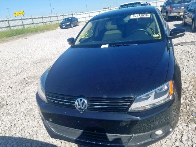 3VWLL7AJ0EM384013 - 2014 VOLKSWAGEN JETTA TDI BLACK photo 9