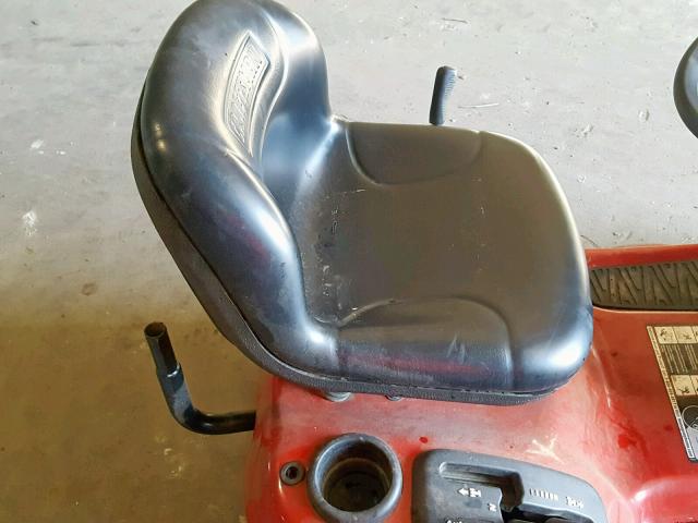 083111A020968 - 2010 CRAF LAWNMOWER RED photo 6