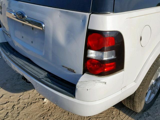 1FMEU63E07UB46210 - 2007 FORD EXPLORER X WHITE photo 9