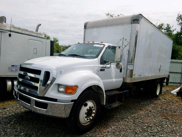 3FRNF6FC9BV052605 - 2011 FORD F650 SUPER WHITE photo 2