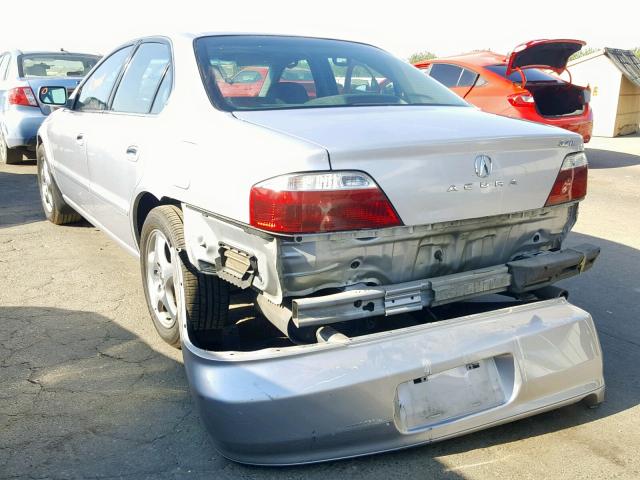 19UUA56642A021861 - 2002 ACURA 3.2TL SILVER photo 3