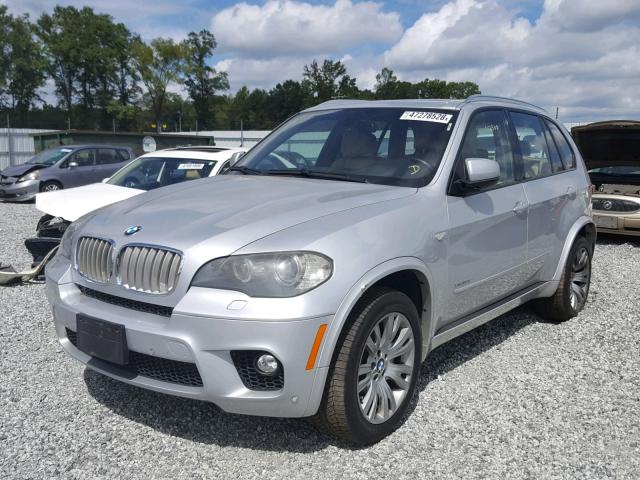 5UXZV8C55BL418567 - 2011 BMW X5 XDRIVE5 SILVER photo 2