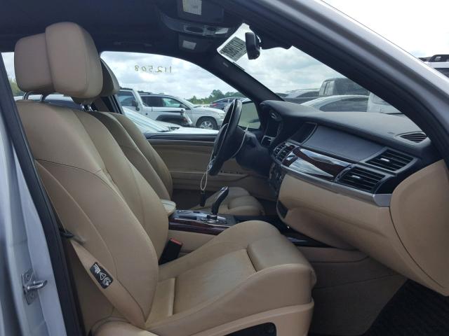 5UXZV8C55BL418567 - 2011 BMW X5 XDRIVE5 SILVER photo 5