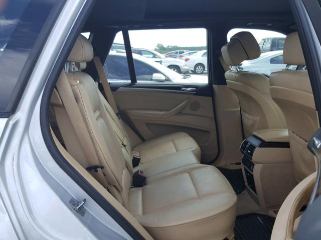 5UXZV8C55BL418567 - 2011 BMW X5 XDRIVE5 SILVER photo 6
