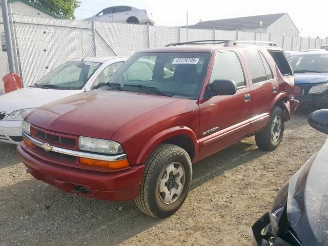 1GNDT13X04K124004 - 2004 CHEVROLET BLAZER RED photo 2