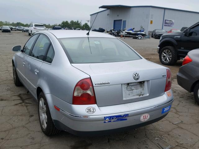 WVWAD63BX5E021702 - 2005 VOLKSWAGEN PASSAT GLS SILVER photo 3