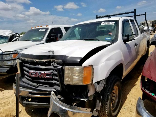 1GTHC29K48E187557 - 2008 GMC SIERRA C25 WHITE photo 2