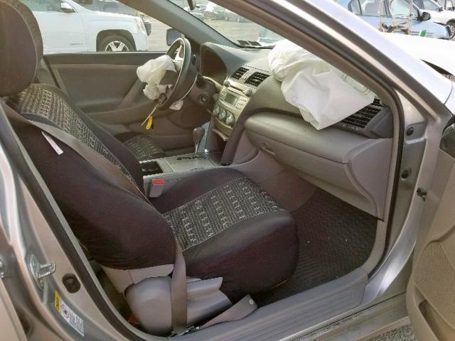 4T4BE46K39R137337 - 2009 TOYOTA CAMRY BASE SILVER photo 5