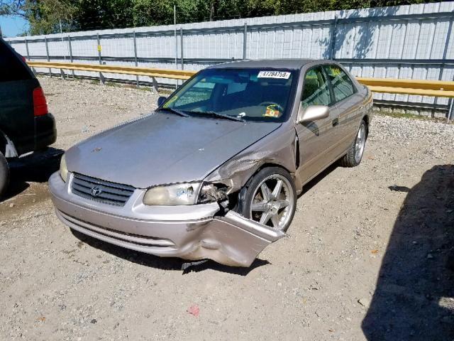 4T1BG22K9YU749667 - 2000 TOYOTA CAMRY CE BEIGE photo 2