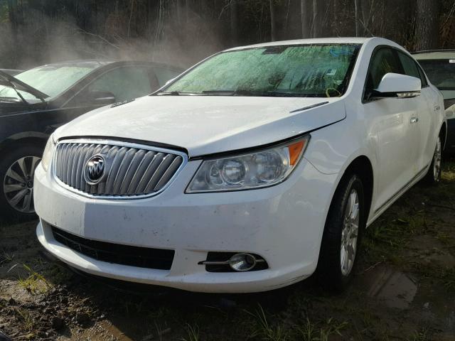 1G4GD5ER1CF315989 - 2012 BUICK LACROSSE P WHITE photo 2