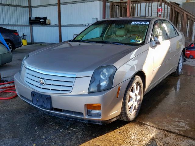 1G6DP577660149165 - 2006 CADILLAC CTS HI FEA BEIGE photo 2