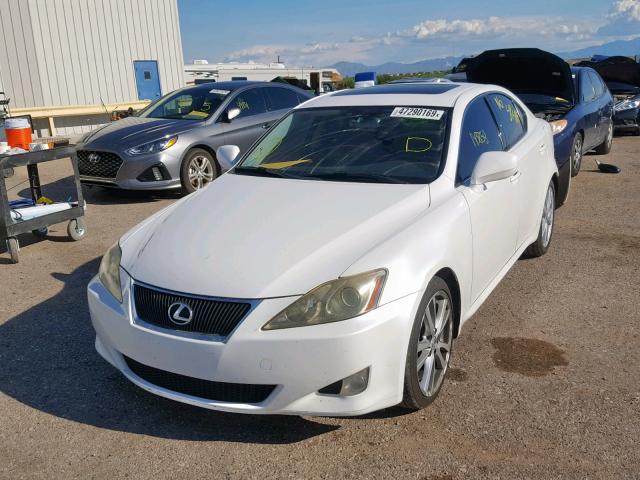 JTHBE262672010754 - 2007 LEXUS IS 350 WHITE photo 2