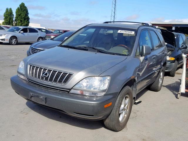 JTJHF10U420279608 - 2002 LEXUS RX 300 SILVER photo 2