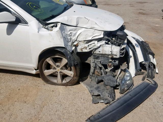 1G1ZC5E1XBF372869 - 2011 CHEVROLET MALIBU 1LT WHITE photo 9