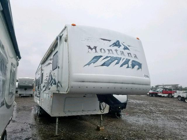 4YDF340225D512009 - 2005 KEYSTONE MONTANA WHITE photo 1