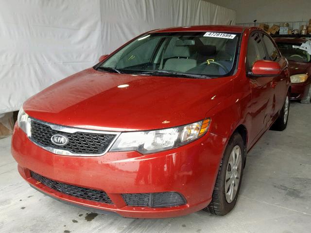 KNAFU4A23C5534863 - 2012 KIA FORTE EX MAROON photo 2