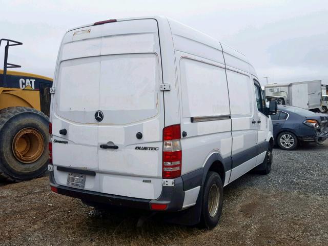 WD3PF3CC9C5618231 - 2012 MERCEDES-BENZ SPRINTER 3 WHITE photo 4