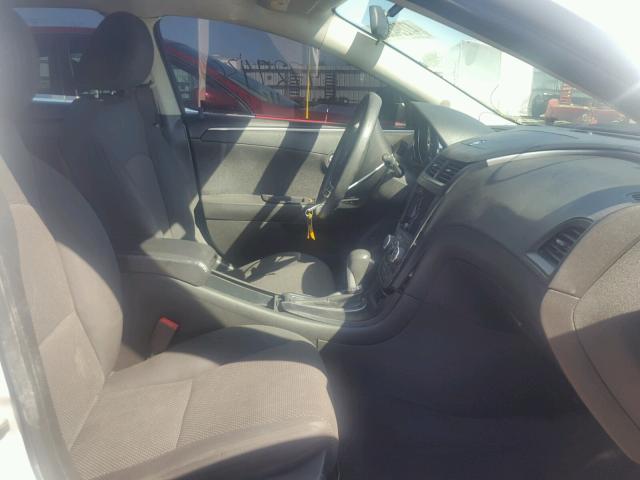 1G1ZC5EU8CF359887 - 2012 CHEVROLET MALIBU 1LT SILVER photo 5