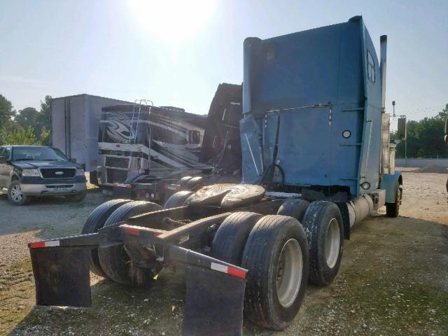 1FUPDSZB2XDA40047 - 1999 FREIGHTLINER CONVENTION BLUE photo 4