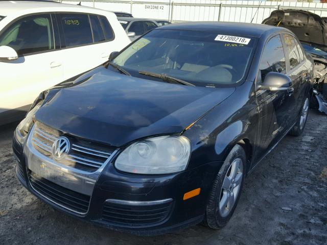 3VWGM31K38M143535 - 2008 VOLKSWAGEN JETTA 2.5L BLACK photo 2