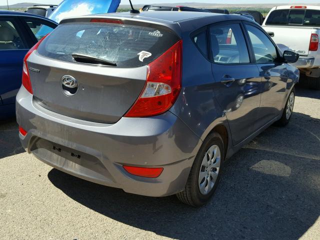 KMHCT5AE4GU266521 - 2016 HYUNDAI ACCENT SE GRAY photo 4