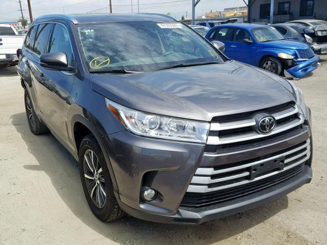 5TDKZRFH5HS518422 - 2017 TOYOTA HIGHLANDER GRAY photo 1