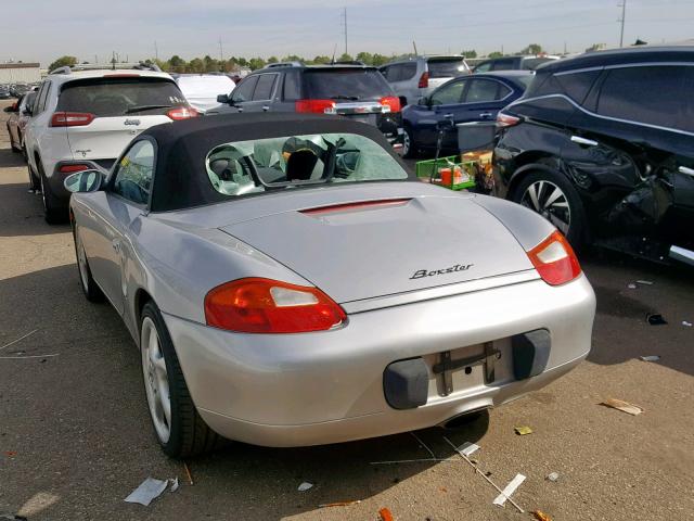 WP0CA2981WU625698 - 1998 PORSCHE BOXSTER SILVER photo 3