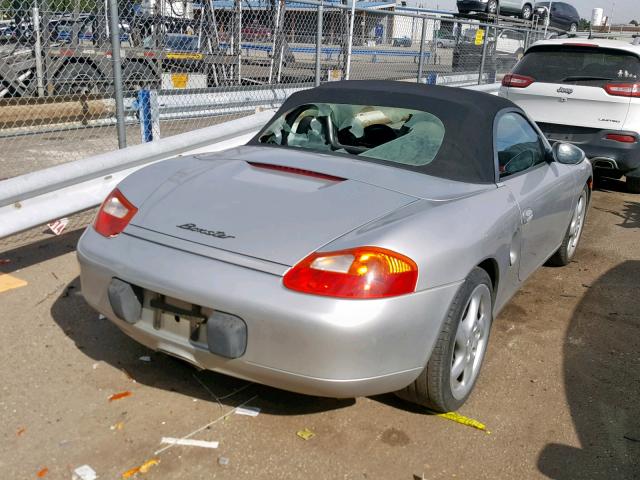 WP0CA2981WU625698 - 1998 PORSCHE BOXSTER SILVER photo 4