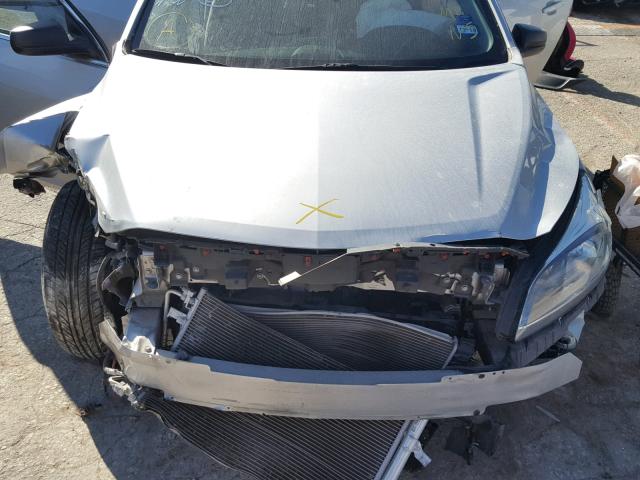 1G11B5SL5FF169142 - 2015 CHEVROLET MALIBU LS 银色 照片 7