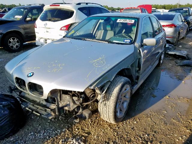 WBADT334X3GF43523 - 2003 BMW 525 I SILVER photo 2