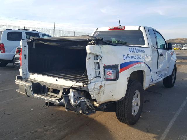 1GCHTBEN1J1161642 - 2018 CHEVROLET COLORADO WHITE photo 4