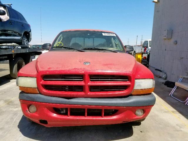 1B7HL38N82S617827 - 2002 DODGE DAKOTA QUA RED photo 9