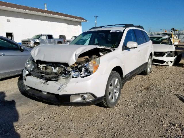 4S4BRDKC8B2372945 - 2011 SUBARU OUTBACK 3. WHITE photo 2