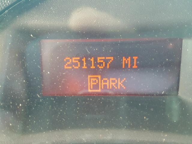 2G2WP542151271485 - 2005 PONTIAC GRAND PRIX GRAY photo 8