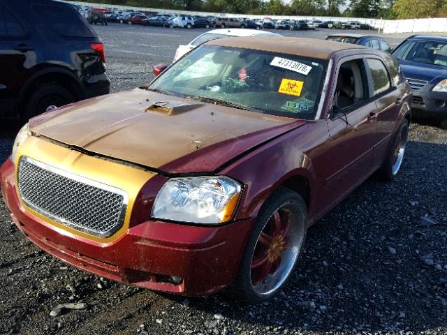 2D4FV48TX5H621964 - 2005 DODGE MAGNUM SE MAROON photo 2