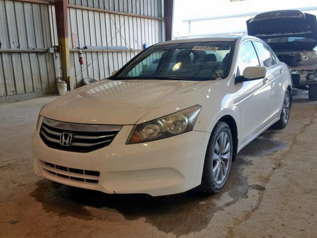 1HGCP2F84BA070844 - 2011 HONDA ACCORD EXL WHITE photo 2