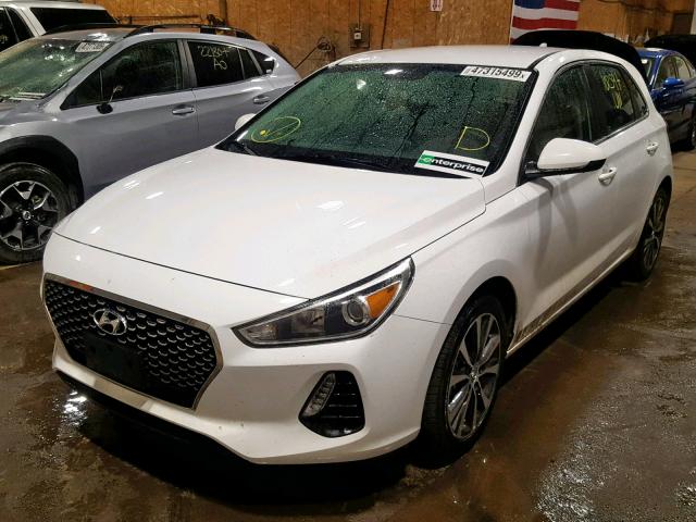 KMHH35LE3KU090945 - 2019 HYUNDAI ELANTRA GT WHITE photo 2