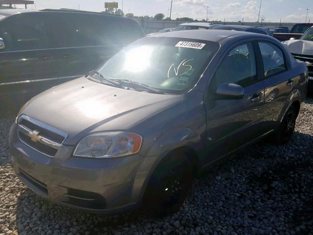 KL1TD5DE6AB086321 - 2010 CHEVROLET AVEO LS GRAY photo 2