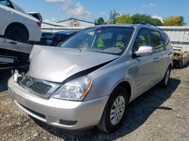 KNDMG4C7XC6479834 - 2012 KIA SEDONA LX SILVER photo 2